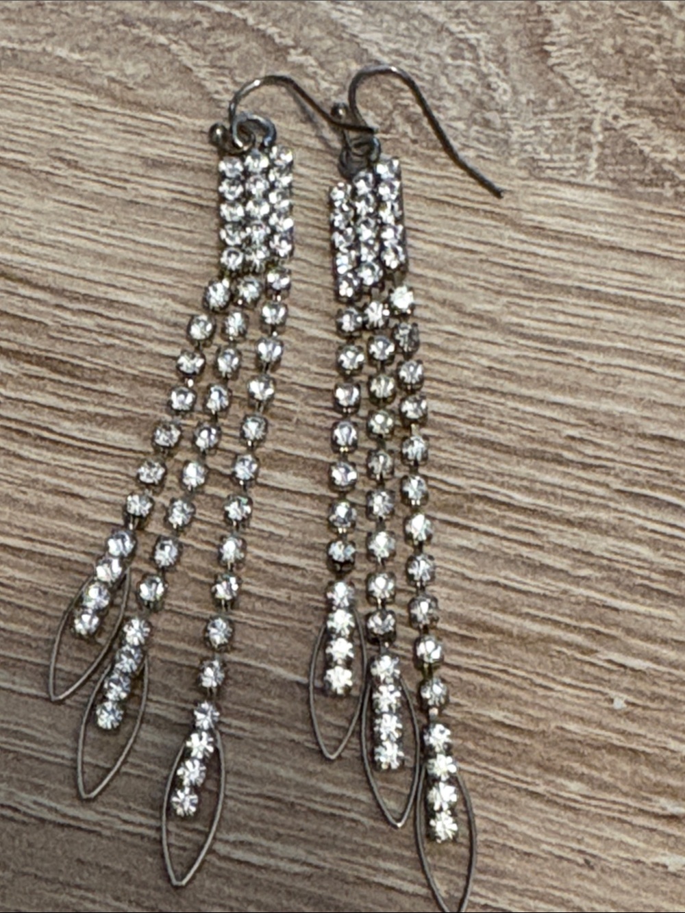 Vintage Dangle Rhinestone Drop Earrings - Silver tone